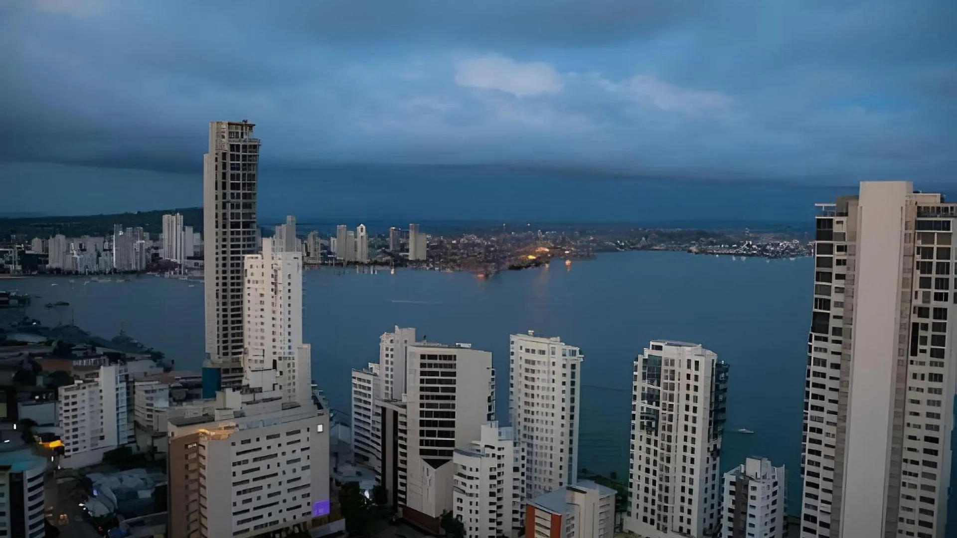 Laurdhomes Palmetto Sea View, 2Rooms 2Bth Hot Ware Cartagena